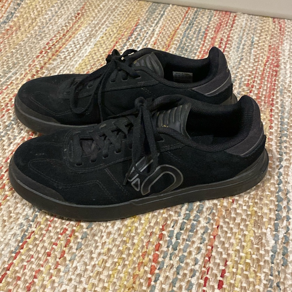 Women’s 5 Ten adidas Sleuth Size 7.5 mountain bike shoe
